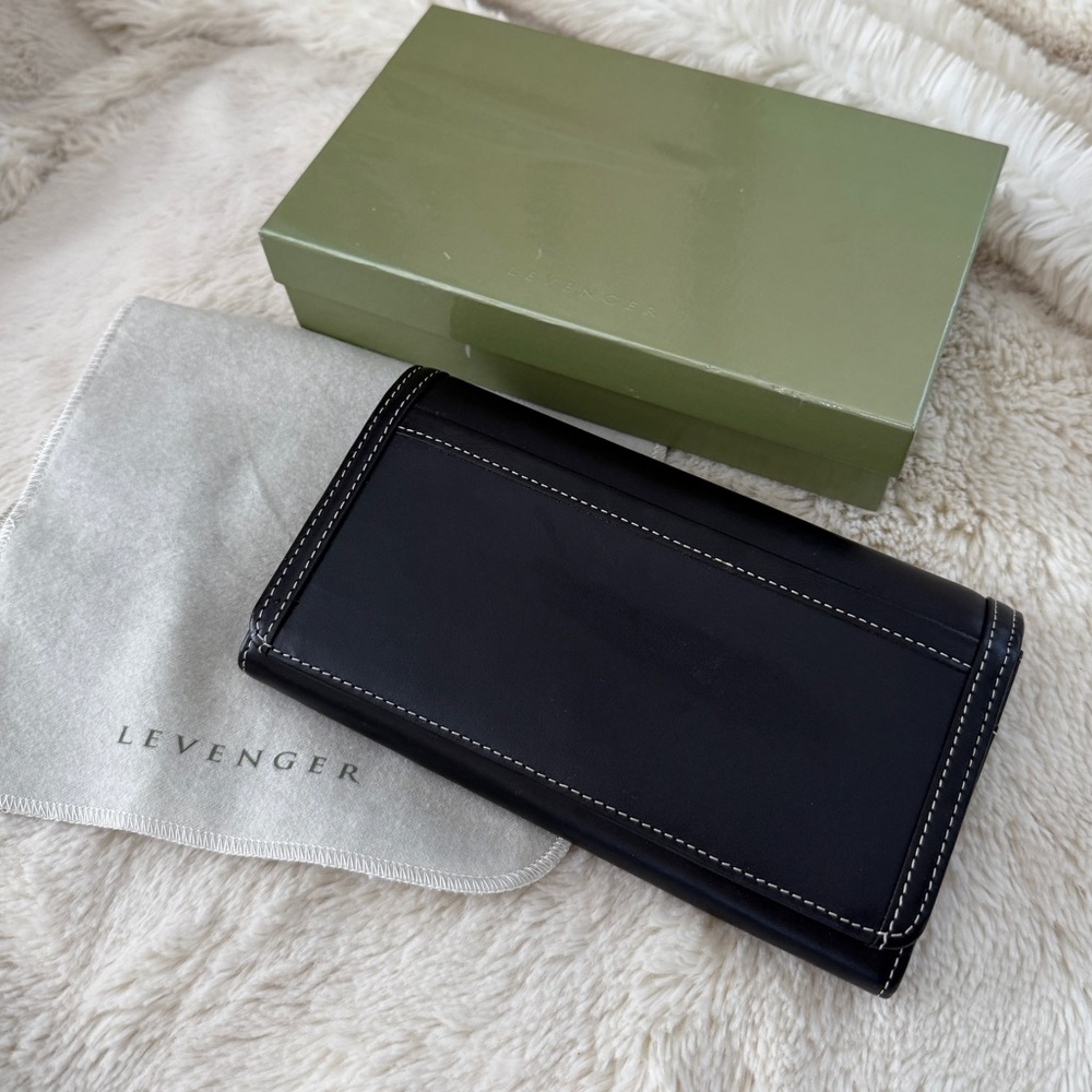 Levenger Black Leather Wallet